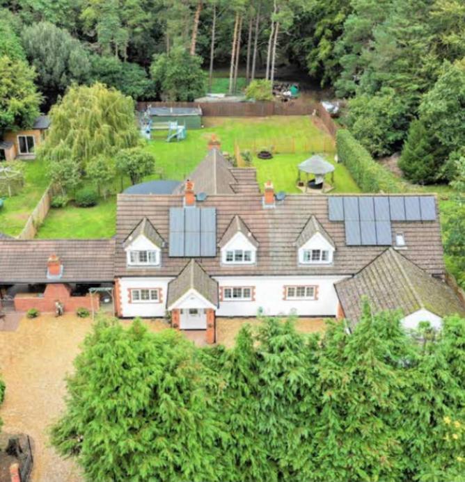 Hen & Stag Retreat Weekend Stay Sleeps 10 To 30 Thetford Kültér fotó