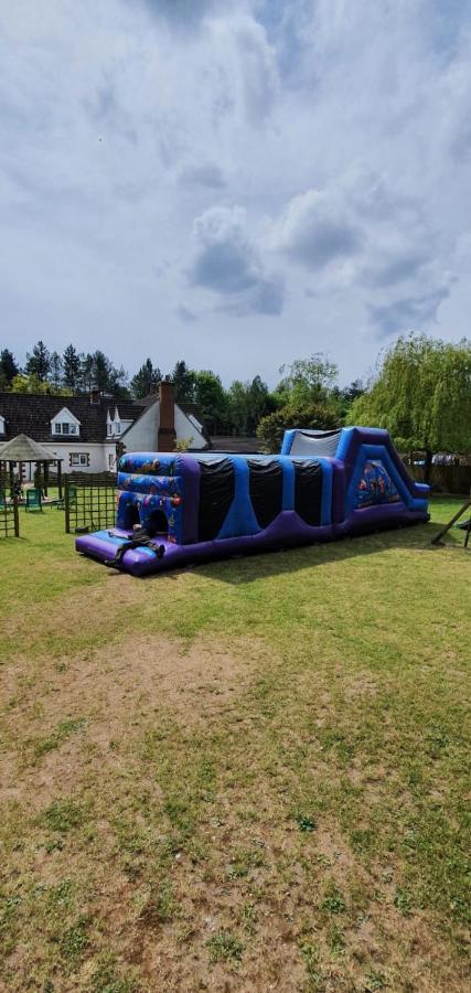 Hen & Stag Retreat Weekend Stay Sleeps 10 To 30 Thetford Kültér fotó