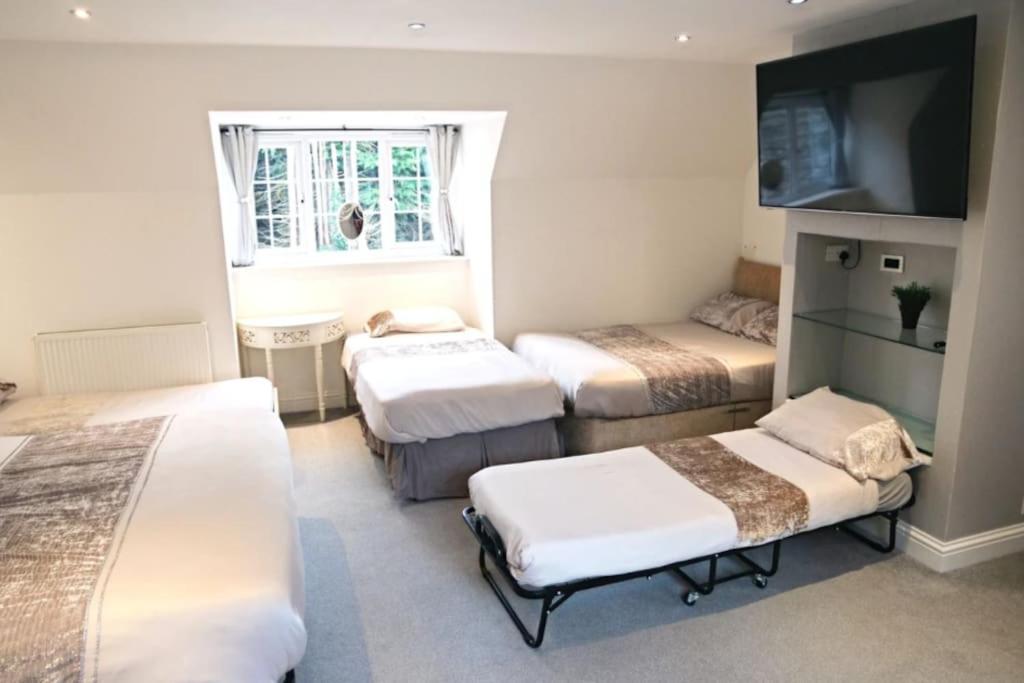 Hen & Stag Retreat Weekend Stay Sleeps 10 To 30 Thetford Kültér fotó