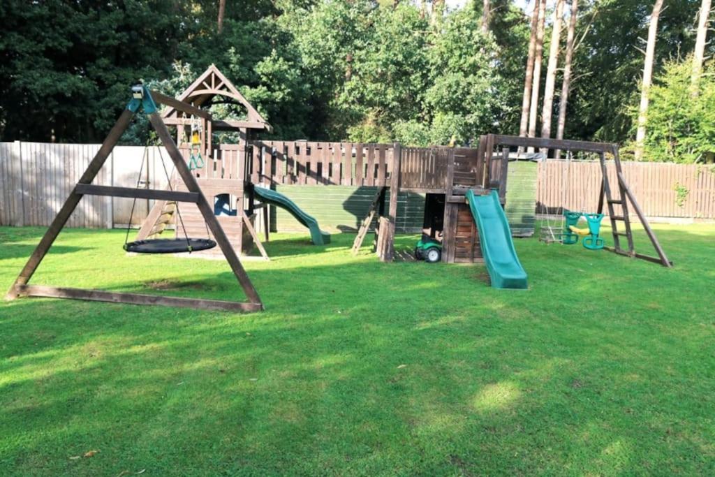 Hen & Stag Retreat Weekend Stay Sleeps 10 To 30 Thetford Kültér fotó